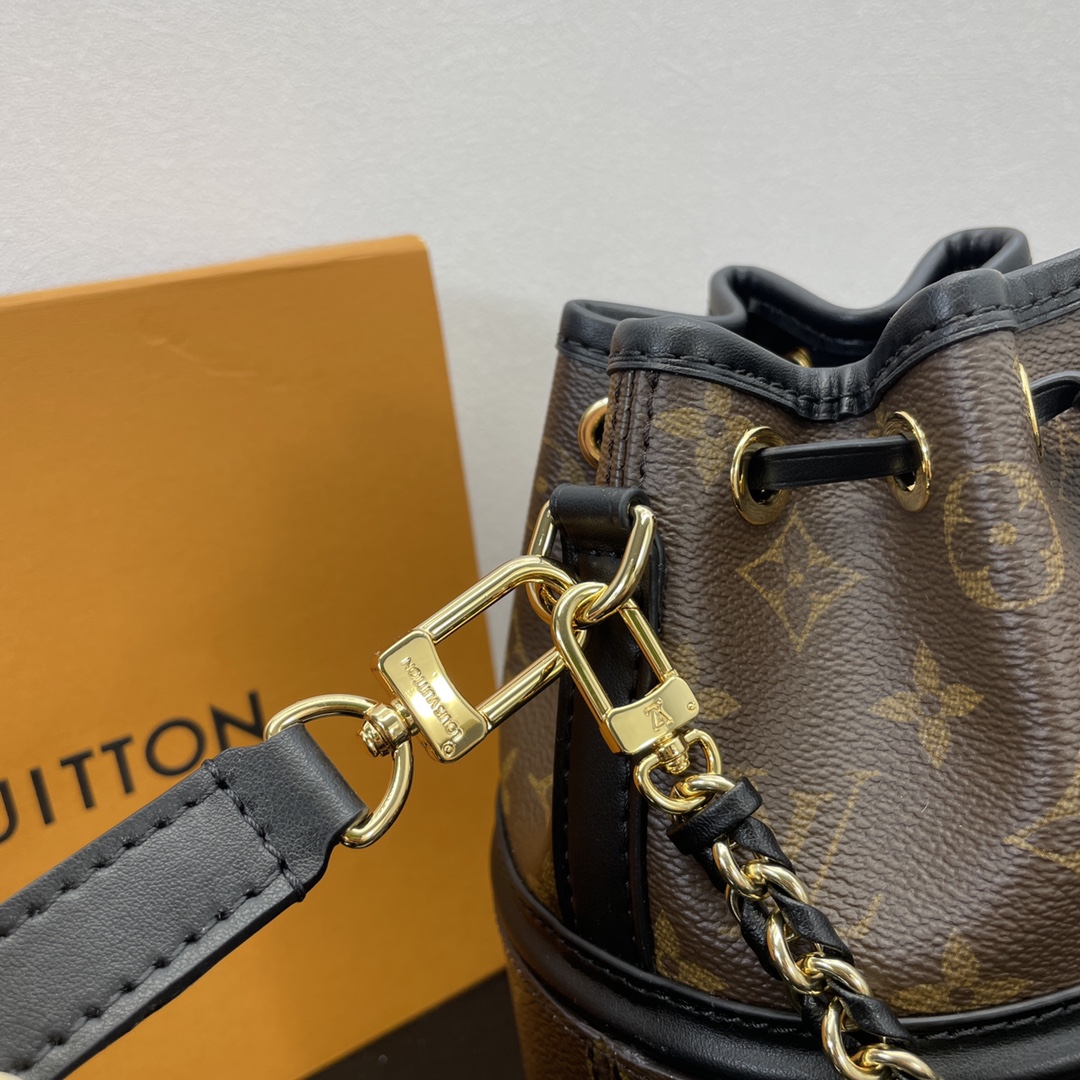 Louis Vuitton Bucket Bags